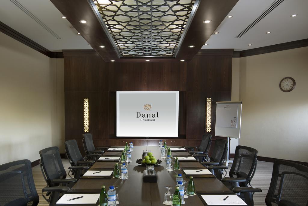 Danat Al Ain Resort מראה חיצוני תמונה Meeting room