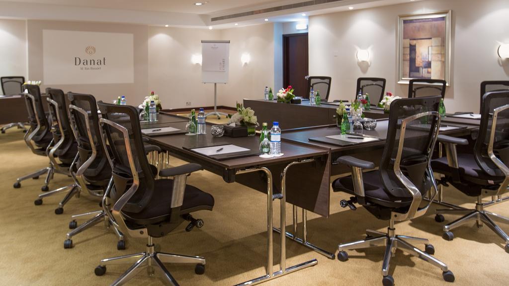 Danat Al Ain Resort מראה חיצוני תמונה Meeting room at the hotel